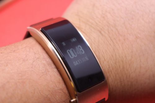 华为手环b3测评,商务人士华为手环b6