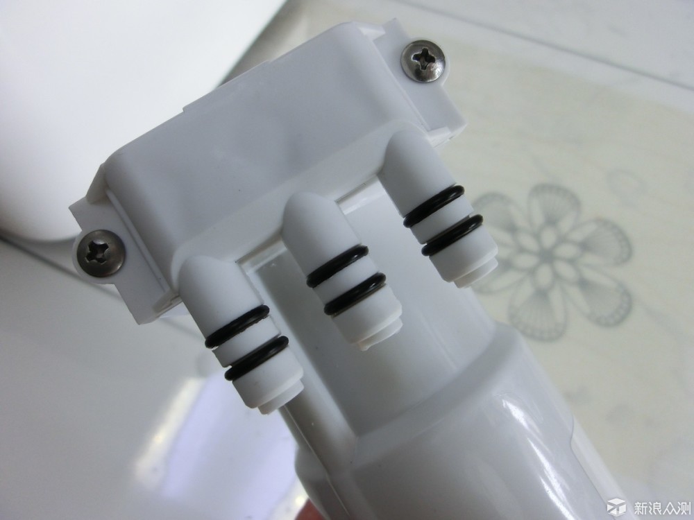 进口智能净水器,最新款的恒温净水器