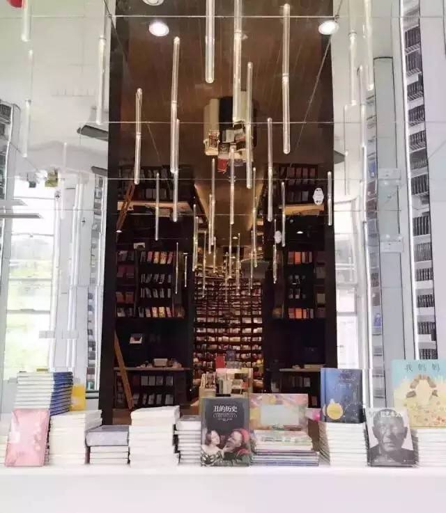 中国最美书店海岱楼钟书阁,杭州最美书店钟书阁