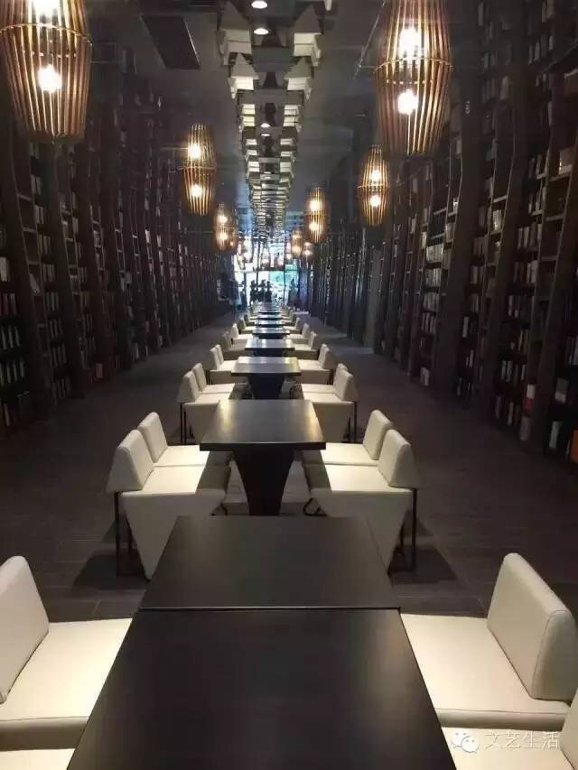 中国最美书店海岱楼钟书阁,杭州最美书店钟书阁