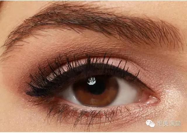 好多眼影盘怎么用,好漂亮的眼影盘不知道用哪个