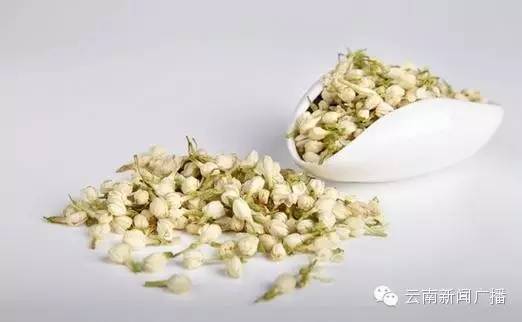 清热解毒润肺止咳生津止渴,生津润肺止咳还防感冒