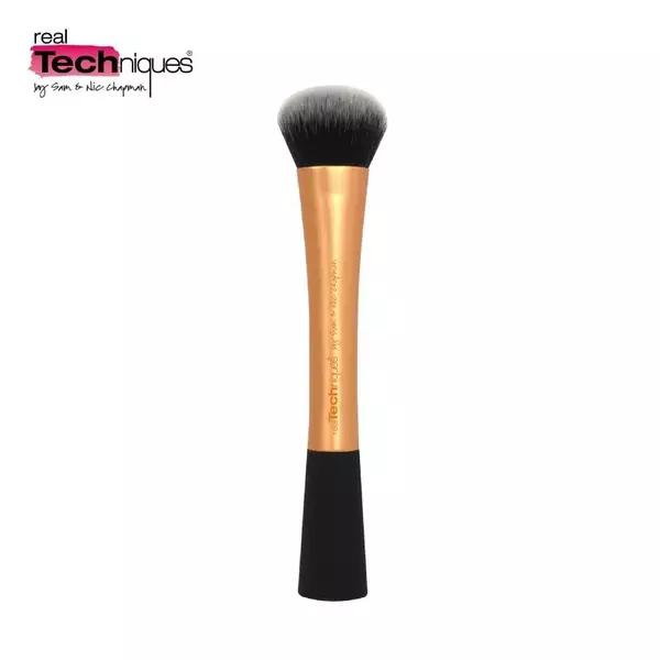 生活费2000的大学生买什么化妆品,学生党3000零花钱化妆品