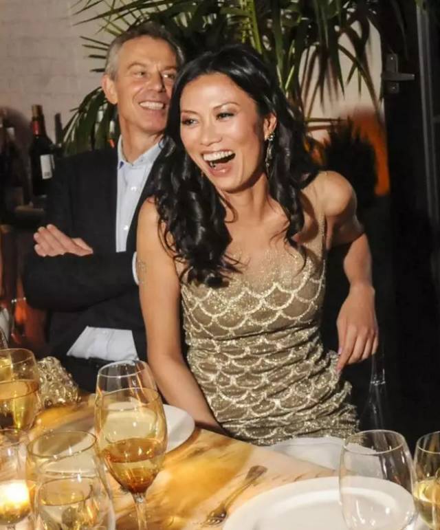 有这么剽悍的朋友圈，她哪里还需要男人？！