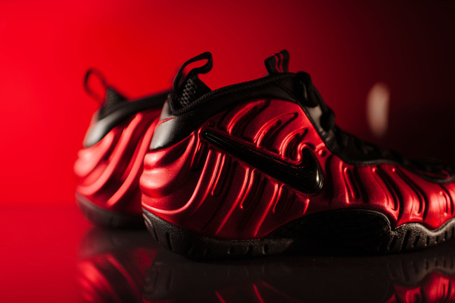 血色妖姬，NikeAirFoampositePro“UniversityRed”美