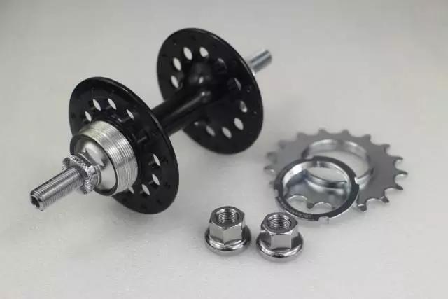 死飞自行车怎么刹车的,死飞自行车是前后一起刹车吗