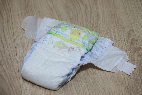 合适秋冬用的纸尿裤测评,各种宝宝纸尿裤测评