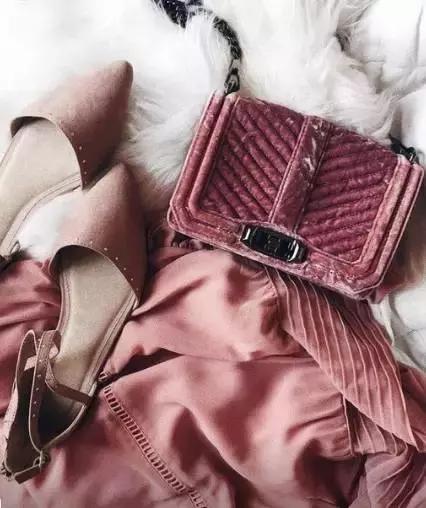 不用吃土就能够买到的好手机,不用吃土就能够买的东西