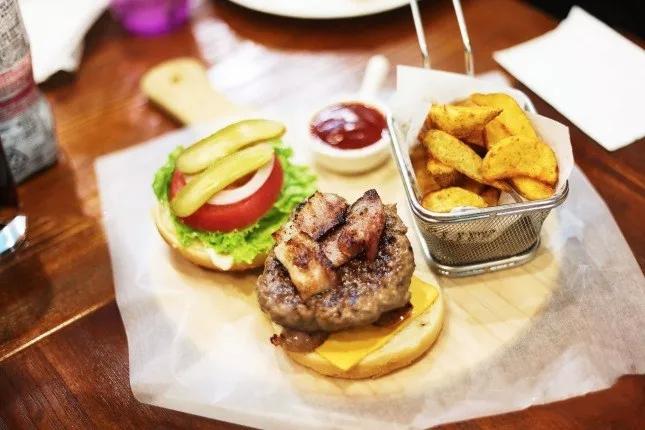 它明明比肯德基里卖的要好吃很多啊，为什么不要？