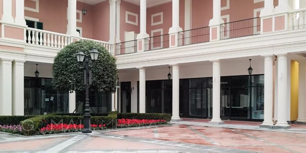 猜国际大品牌,成都市已开业最大的奥特莱斯