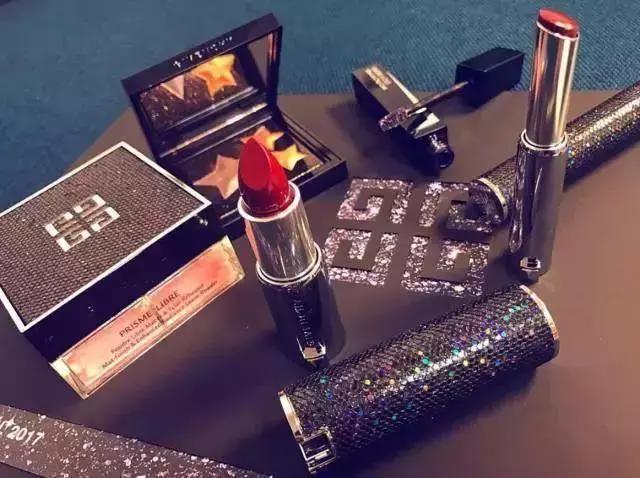 最值得买的圣诞限量款,最近比较火的圣诞限定