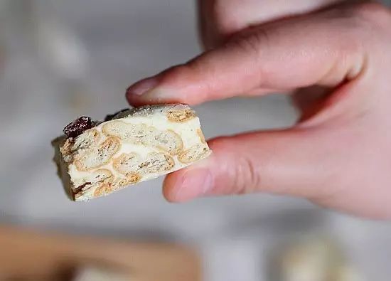 有哪些特别受办公室欢迎的小零食,上班必备8款小零食