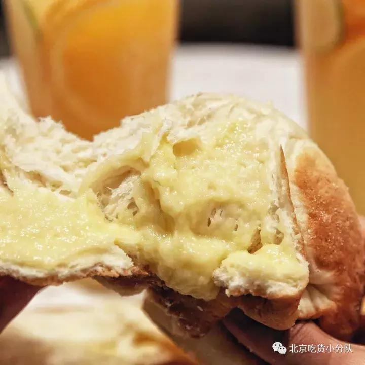 卖包包的茶来了，第1家在西单