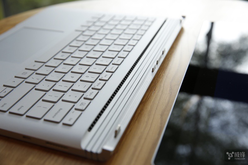 surfacebook2最新评测,微软surfacebook2测评