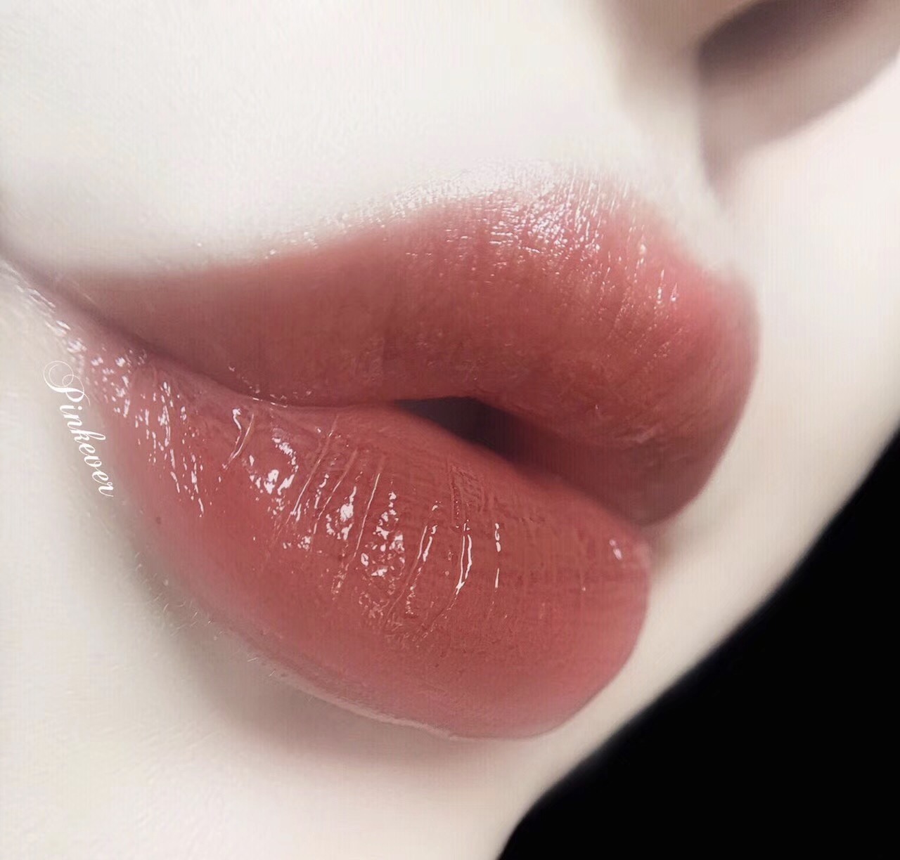 新手合适什么色号的口红学生党,口红女生必备的几款色号