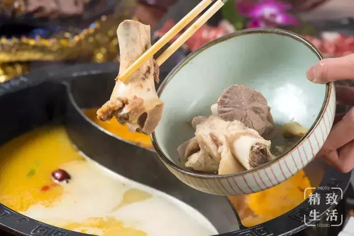 一家值得你品尝的驴肉火锅,超正的驴肉火锅