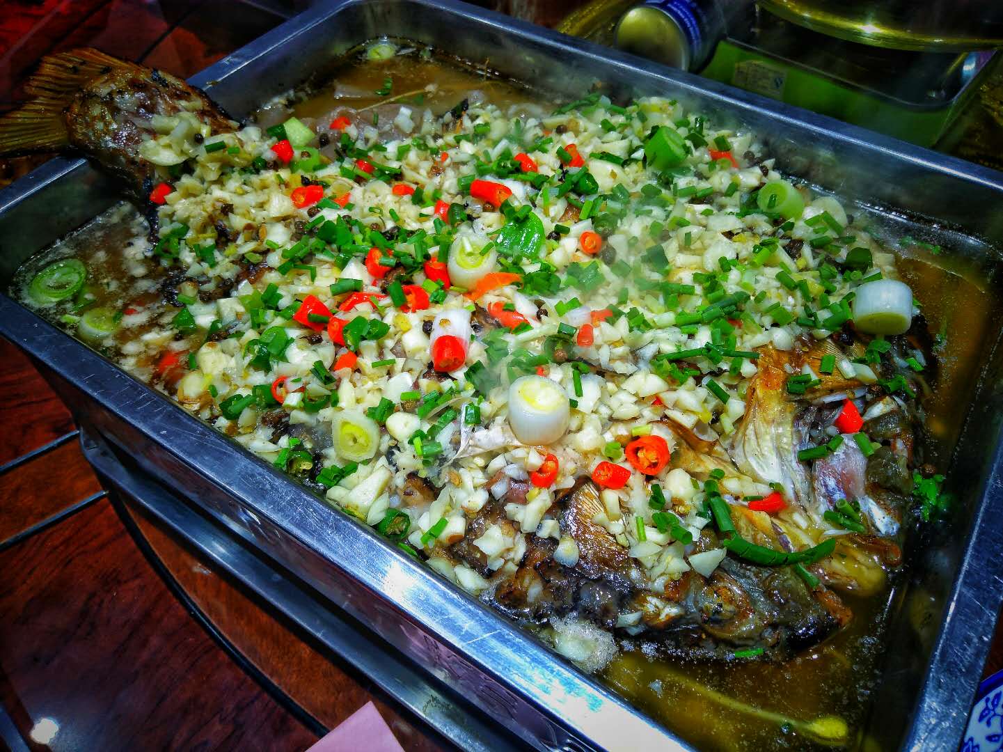 重庆美食之万州烤鱼,万州烤鱼第二届烤鱼节介绍