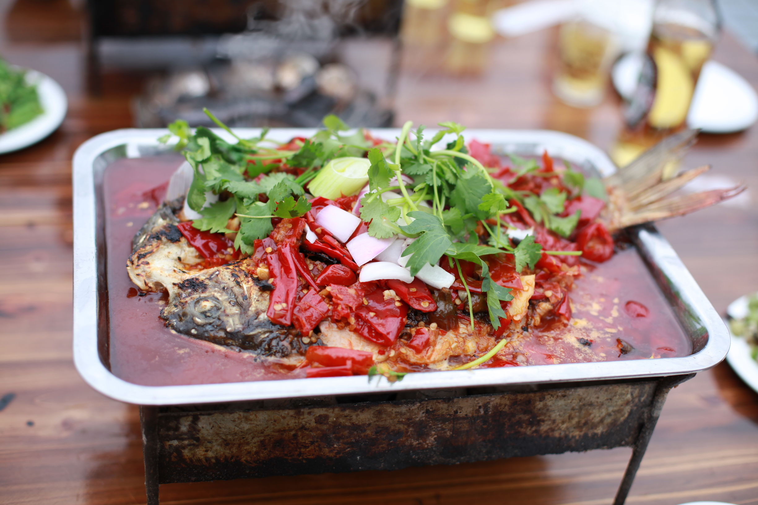 重庆美食之万州烤鱼,万州烤鱼第二届烤鱼节介绍