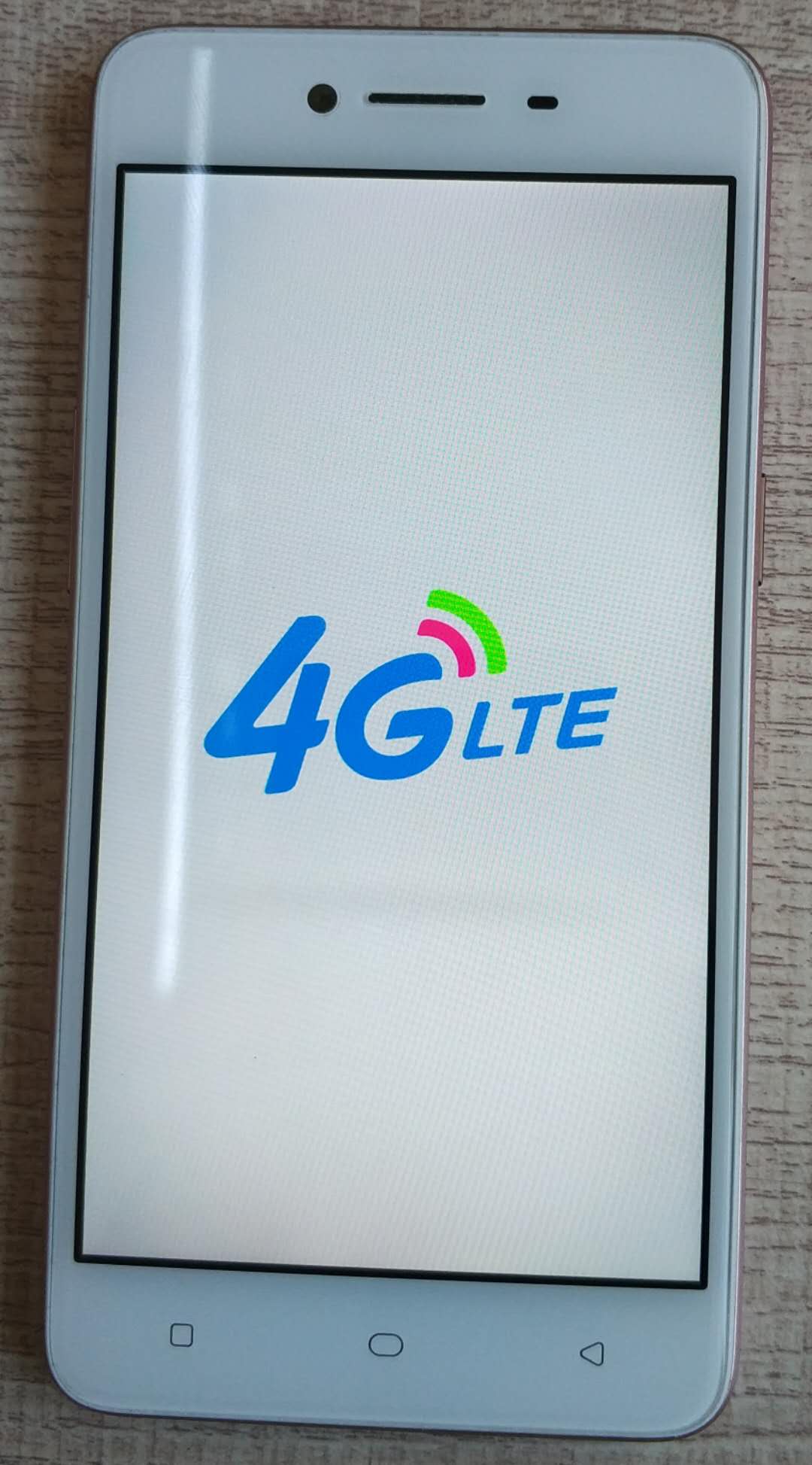 opporeno4pro手机进水了怎么办,oppo手机进水开不了机维修过程