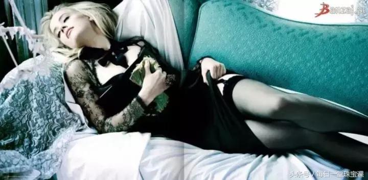 翡翠洗澡能够戴吗,翡翠怕水吗能够戴着洗澡吗