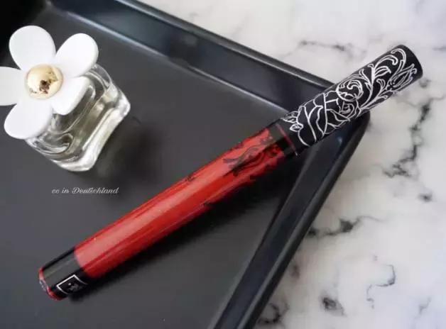 涂对口红,眼妆画成熊猫,也是伪素颜！