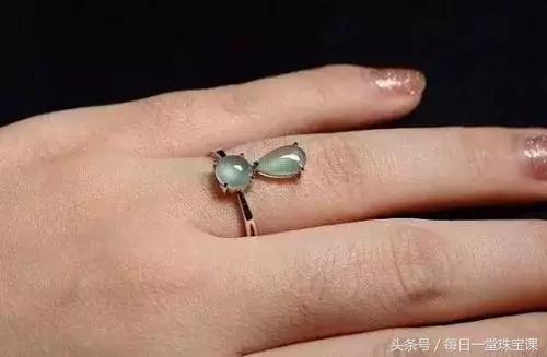 翡翠洗澡能够戴吗,翡翠怕水吗能够戴着洗澡吗