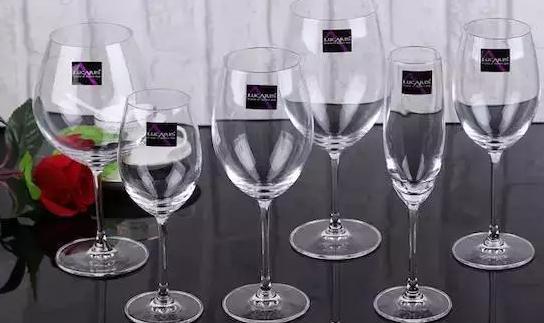 贵的葡萄酒一般是干红还是甜红,葡萄酒杯为什么不一样