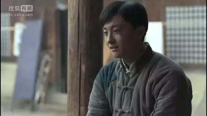 又双叒叕翻拍了！两位新晋小鲜肉你更看好谁？