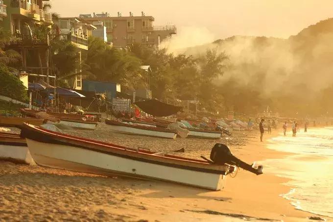 走十步就是大海，三亚这个被无数人错过的小镇，才是真正的天涯！