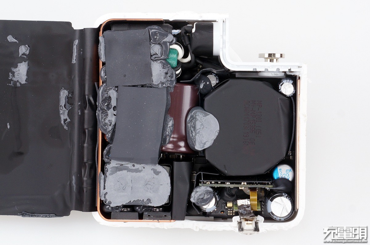 苹果87w充电器原装测评,苹果原装pd充电器66w超级快充