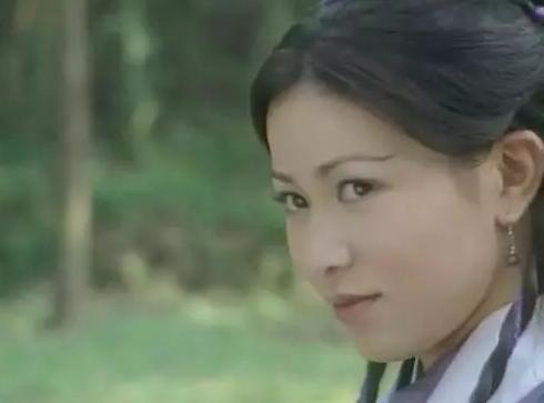 又双叒叕翻拍了！两位新晋小鲜肉你更看好谁？