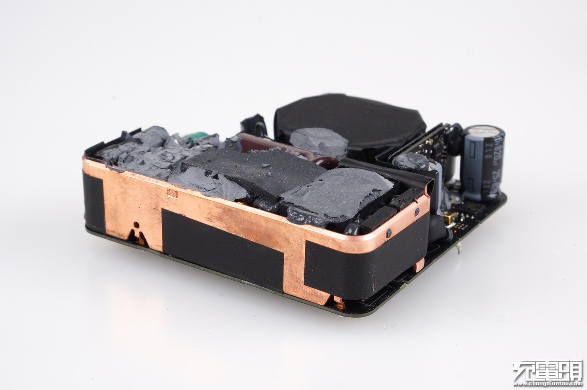 苹果87w充电器原装测评,苹果原装pd充电器66w超级快充