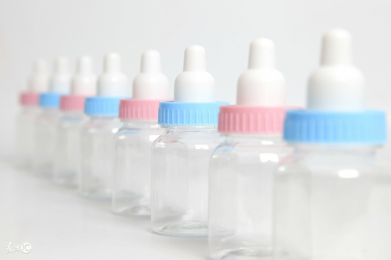 宝宝厌奶一招搞定,宝宝厌奶期怎么办最简单