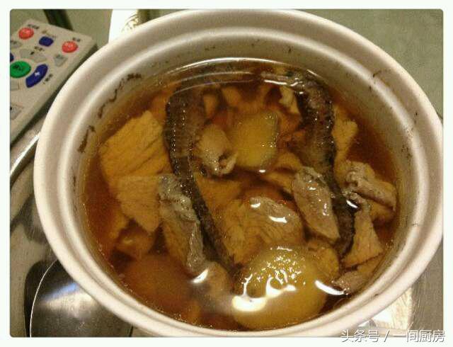 经常给老公炖汤,每天给老公炖汤