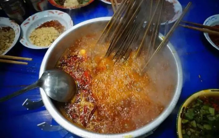 一分钟吃遍成都特色美食,带你一起吃遍成都的美食