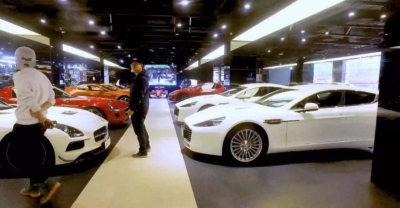 我去魔都二手车市场逛了一圈，最后竟然选择了传说中最没性价比的