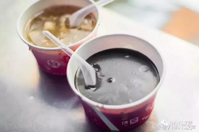 这家汉口深巷咖啡馆里的抄手摊，文青云集，肠粉只卖7元