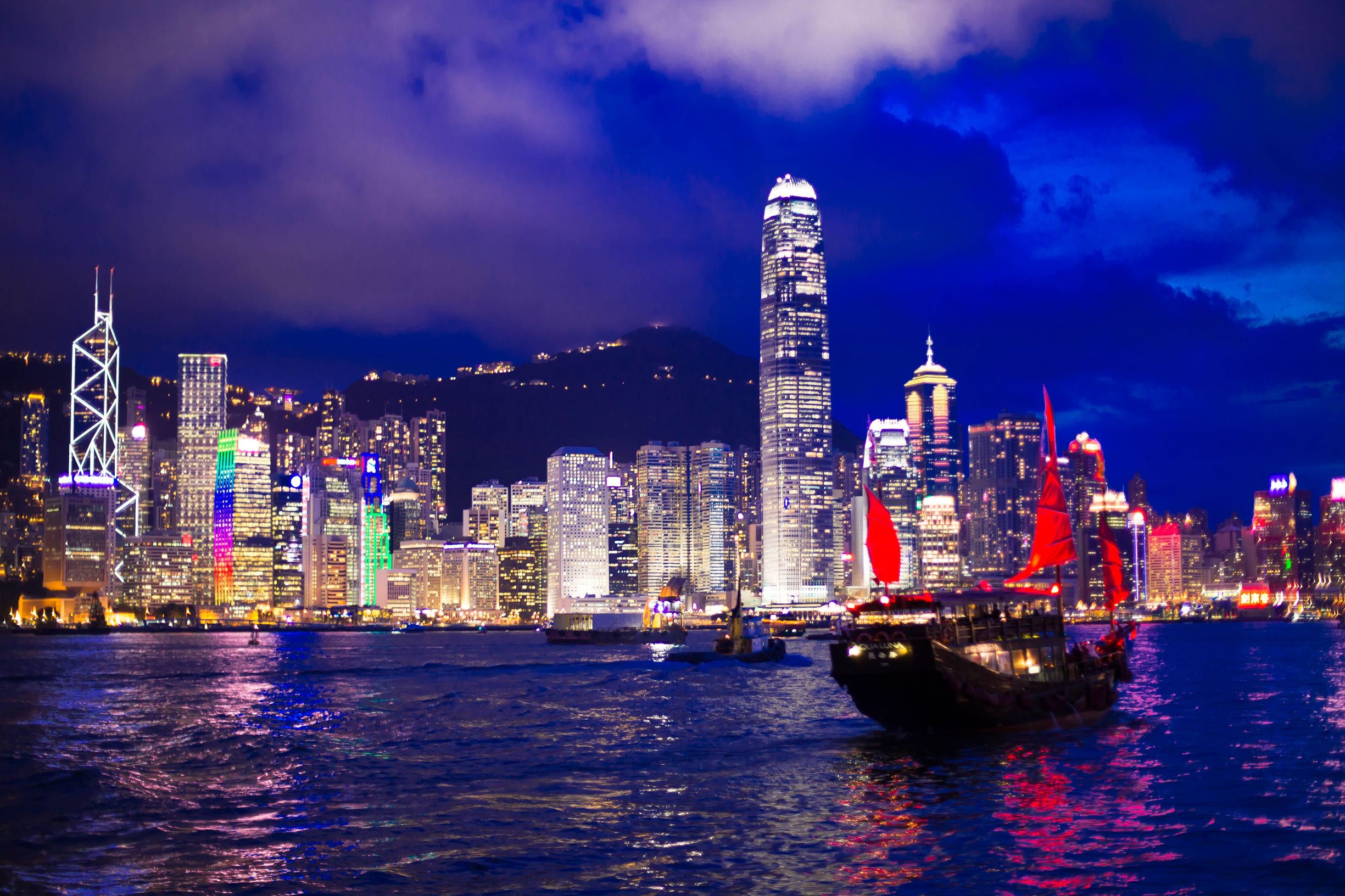 港澳游跟团还是自由行,港澳游自由行详细攻略最新消息