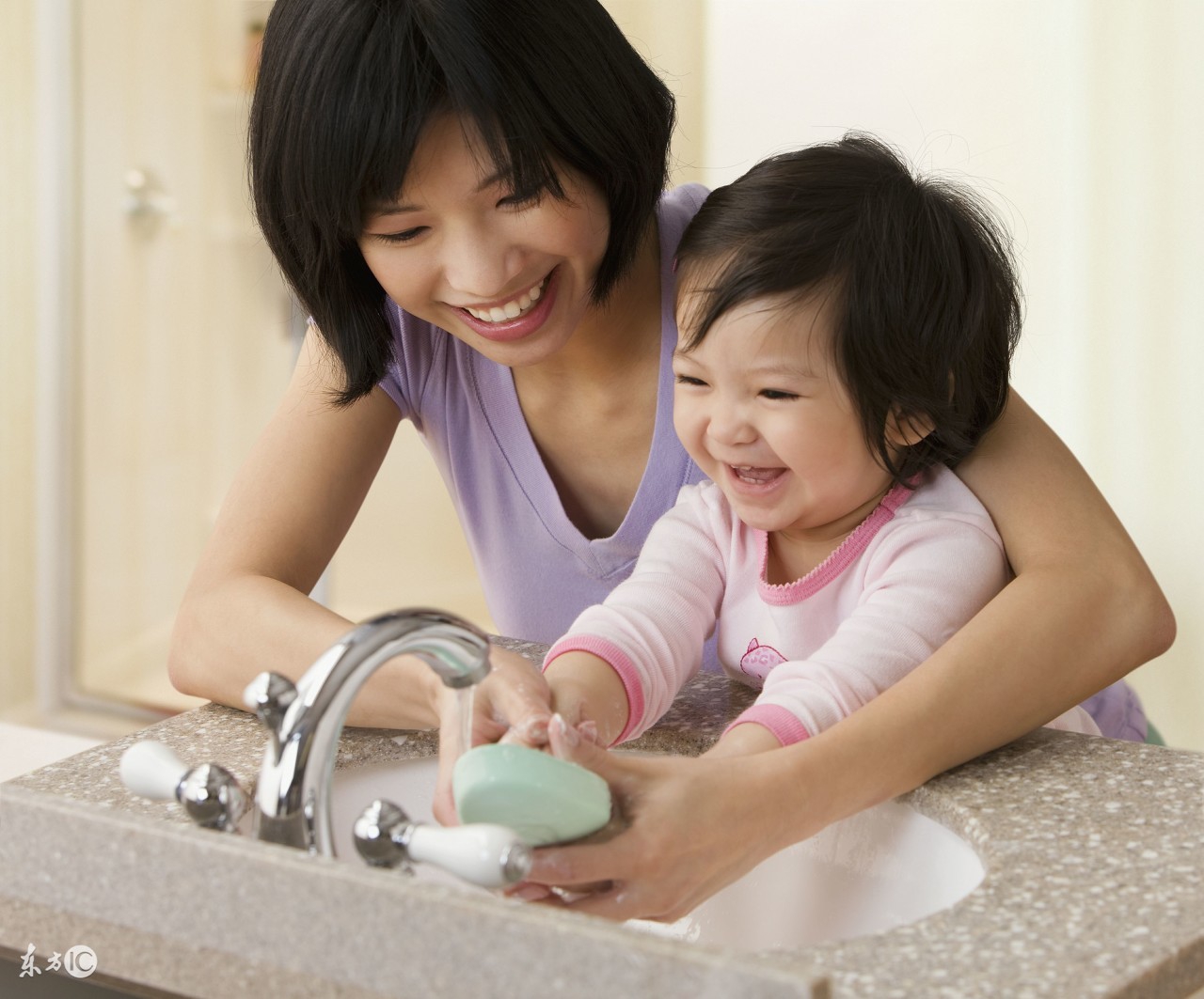 纸币上的细菌对人体伤害大吗,纸币上的细菌对人体有什么危害