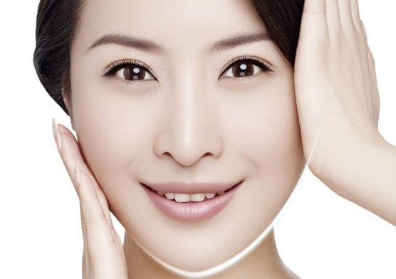 教你一招轻松消除法令纹,如何去法令纹小窍门最有效