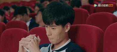 又少一个男神？没关系，你们的新晋男票“小彭于晏”已经上线！