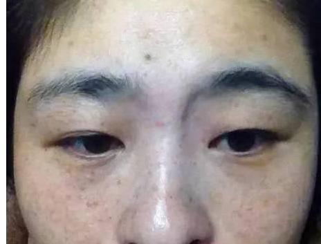 晚上睡前泡脚水里加什么能够除湿,冬天睡前热水泡脚