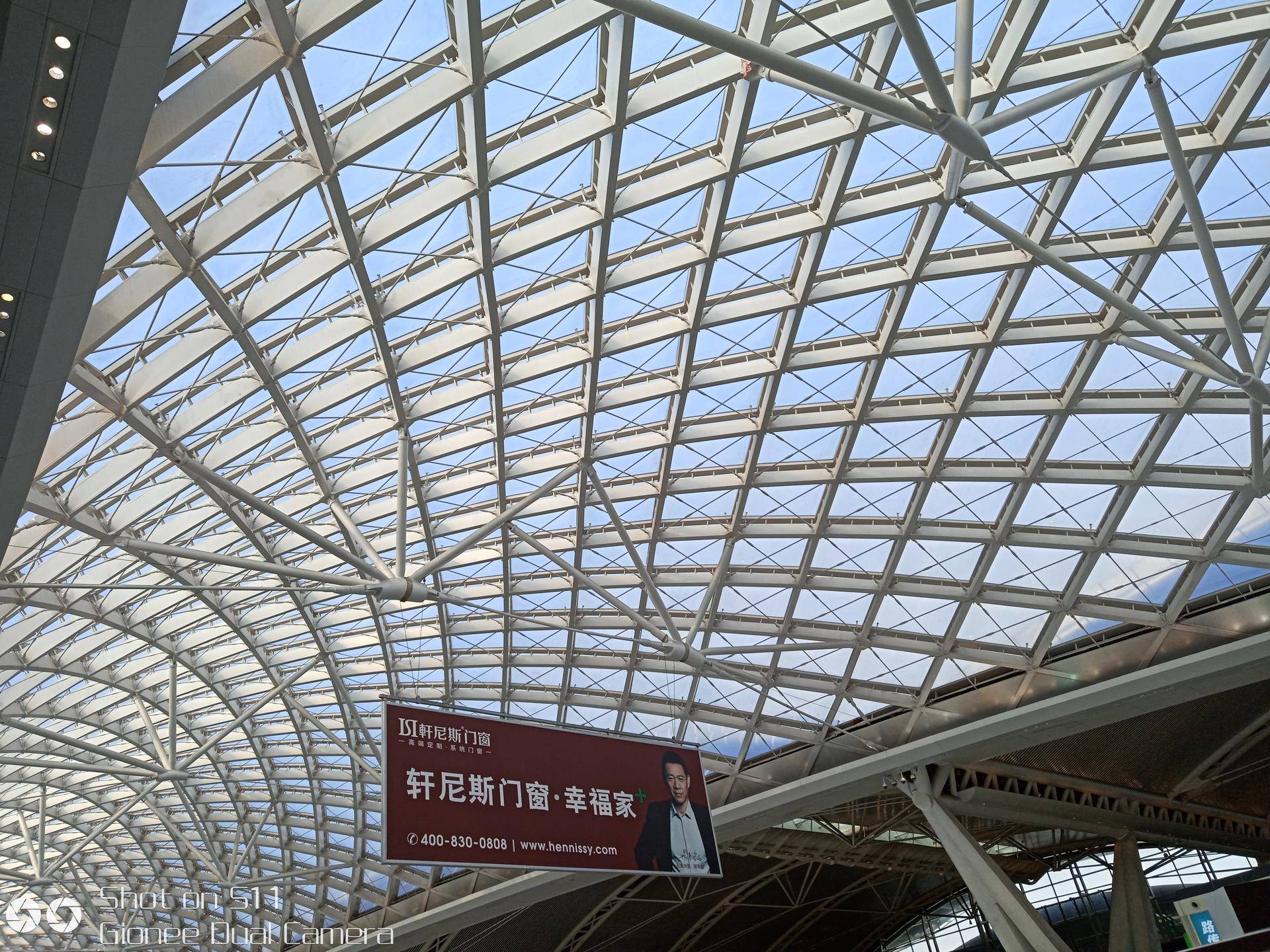 金立s11是全面屏手机吗,金立s11全面屏评测