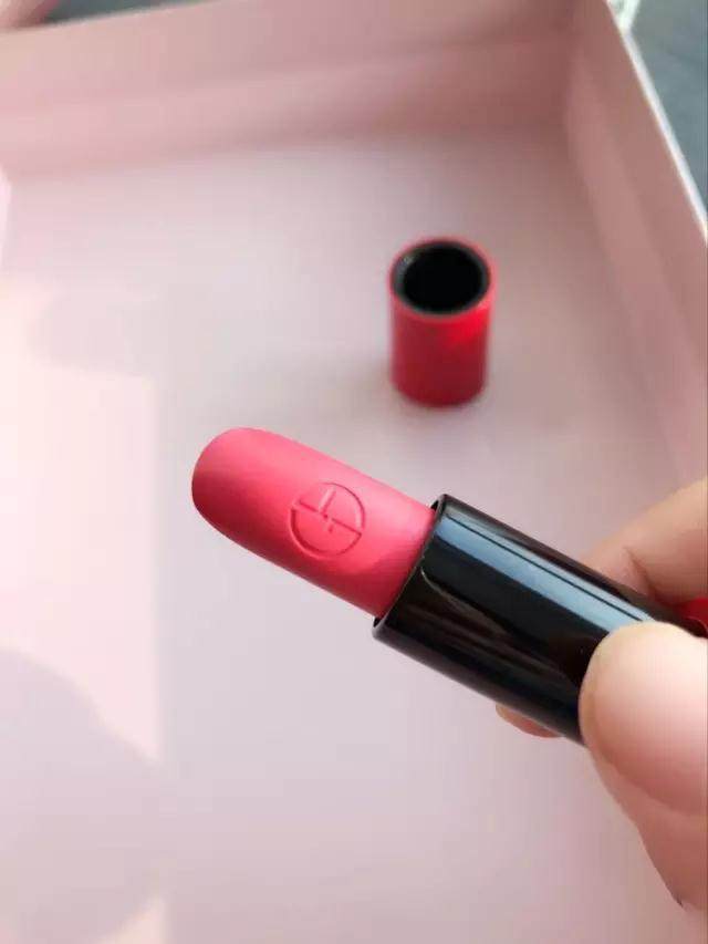 显白又低调的滋润口红推荐,滋润又显白的口红推荐