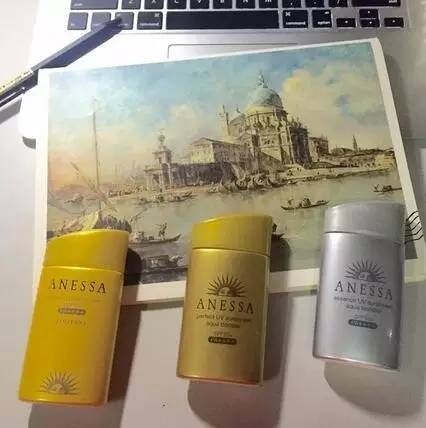 多云的天气还用擦防晒吗,谁说下雨不能带伞