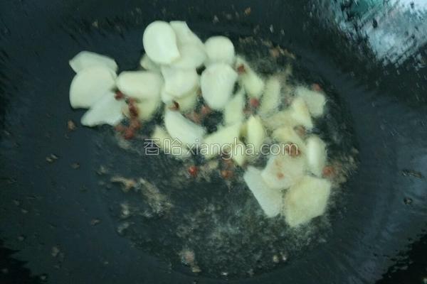 爆炒鸡胗湘菜,爆炒鸡胗的家常做法