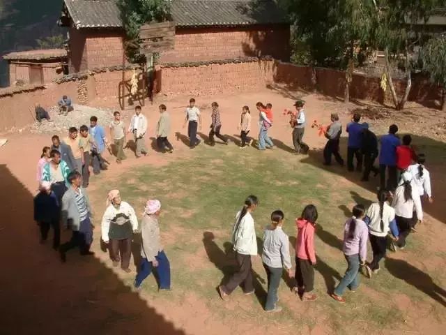 民俗的舞蹈,民俗文化易学