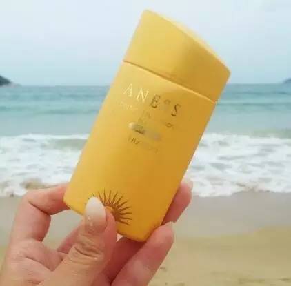 多云的天气还用擦防晒吗,谁说下雨不能带伞