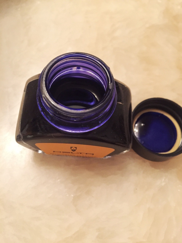 一支钢笔能够用不同颜色的墨水吗,钢笔用什么颜色的墨水才炫酷