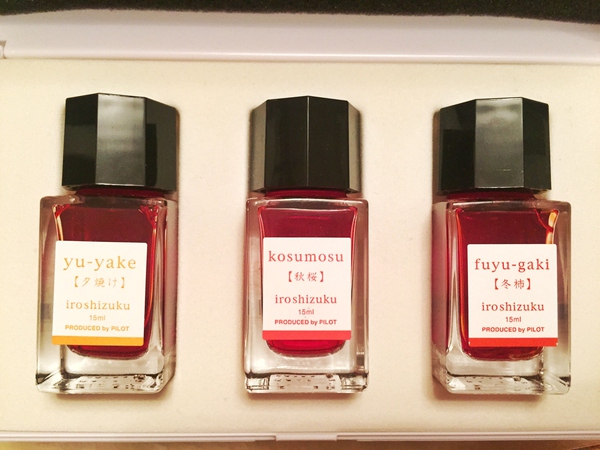 一支钢笔能够用不同颜色的墨水吗,钢笔用什么颜色的墨水才炫酷